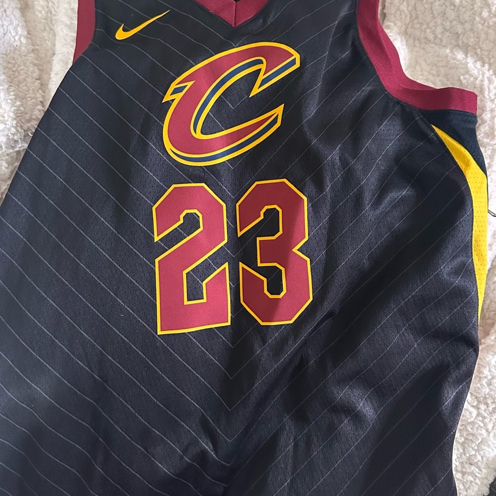Cleveland Cavaliers jersey #23